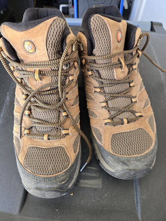 Merrell Moab Mid Hiking Boots Size 10 main image 5